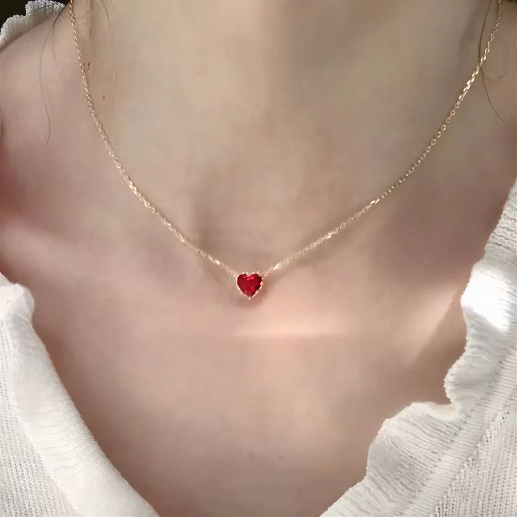 New Product Silver Inlaid Ruby Love Heart Clavicle Chain Pendant Exquisite Romantic And Elegant Ladies Engagement Jewelry